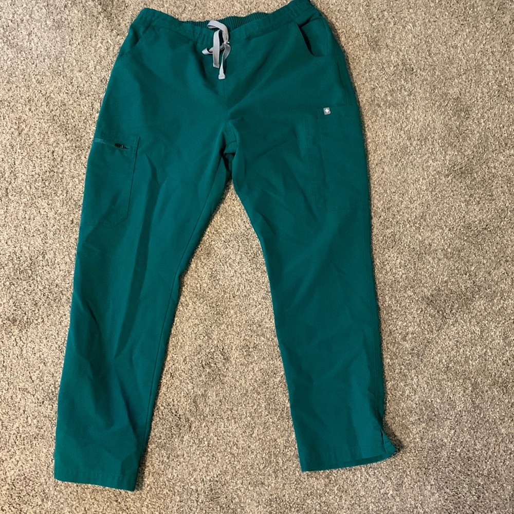 Figs Yola skinny scrub pants